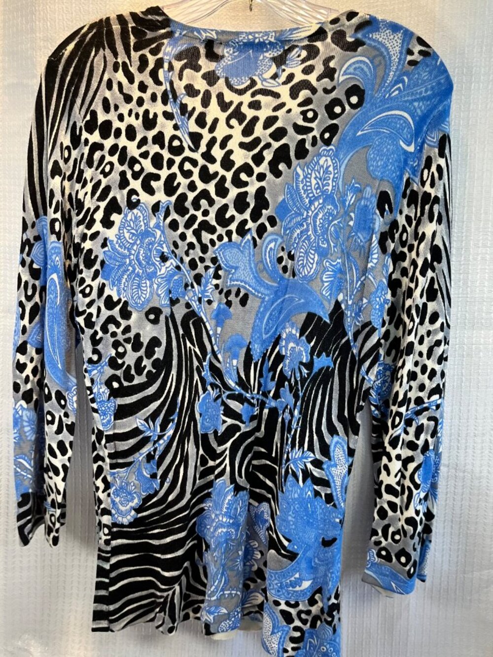 RED by Marc Ecko Long Sleeve Colorful Animal / Floral Print Blouse size L - Picture 2 of 7